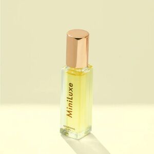 NWT Miniluxe Cuticle Oil
